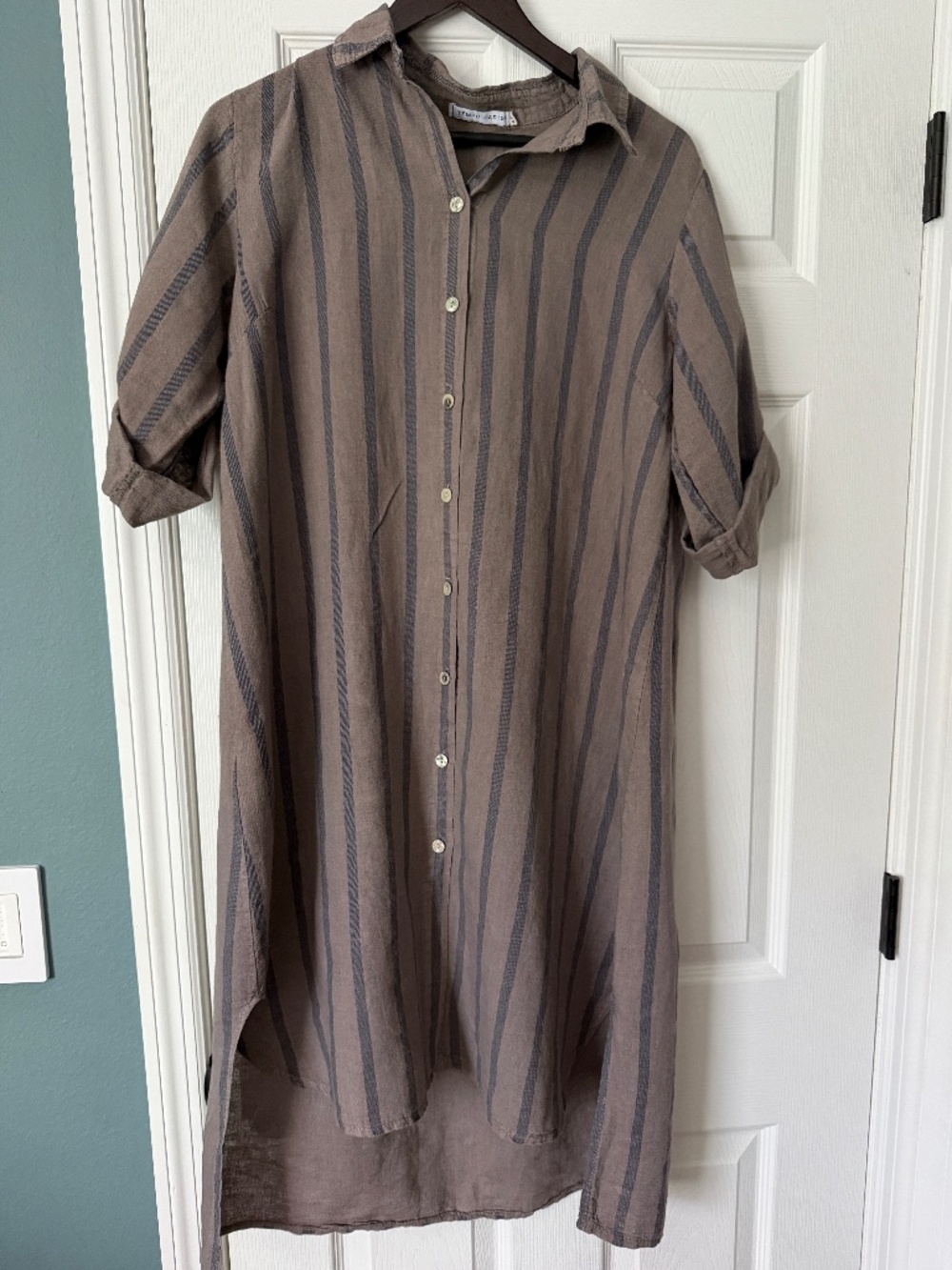 Tempo Paris 100% linen shirt dress, cocoa with navy stripes size s/m